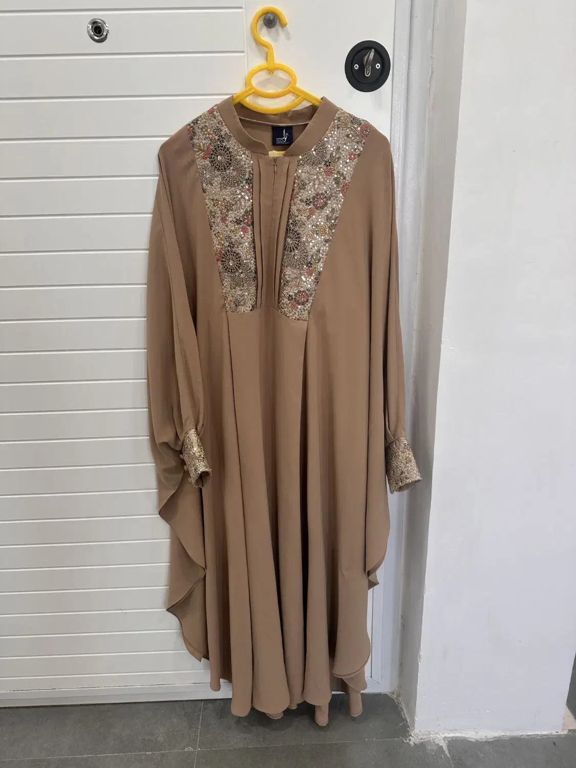 عبای سوزن دوزی برند نورا|لباس|دزفول, |دیوار