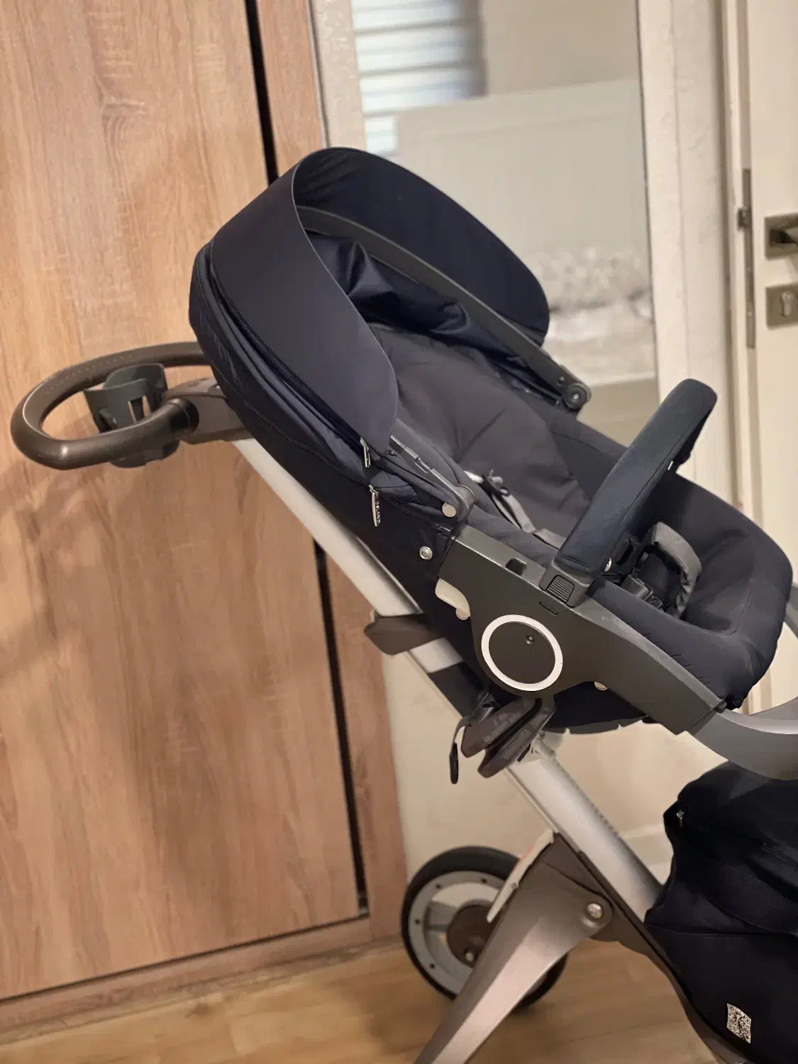 کالسکه|اسباب و اثاث بچه|آستارا, |دیوار