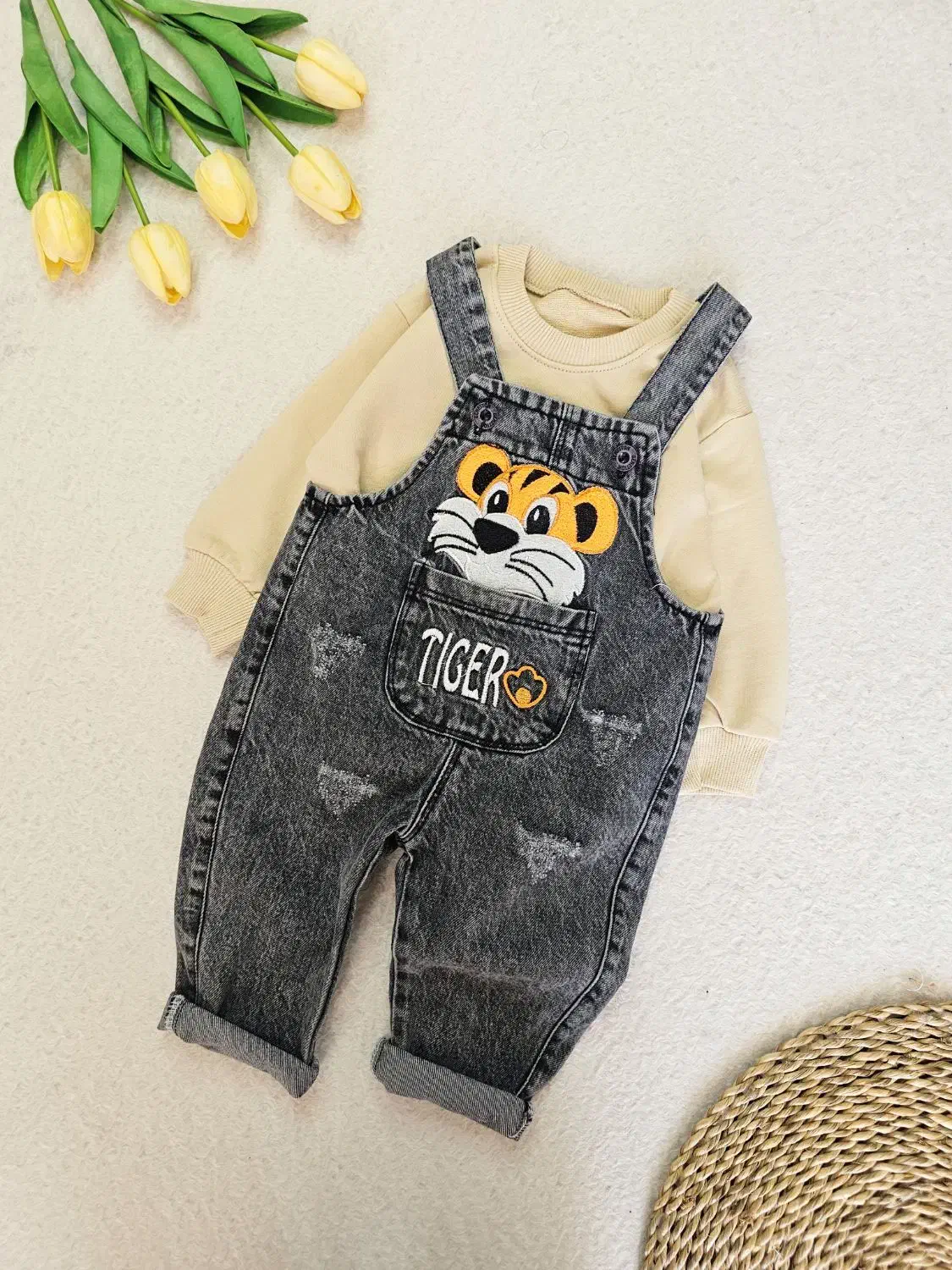 لباس بچگانه|کفش و لباس بچه|برخوار, |دیوار