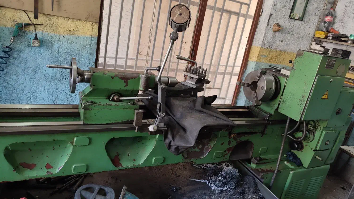 خدمات تراشکاری|خدمات پیشه و مهارت|ابریشم, |دیوار