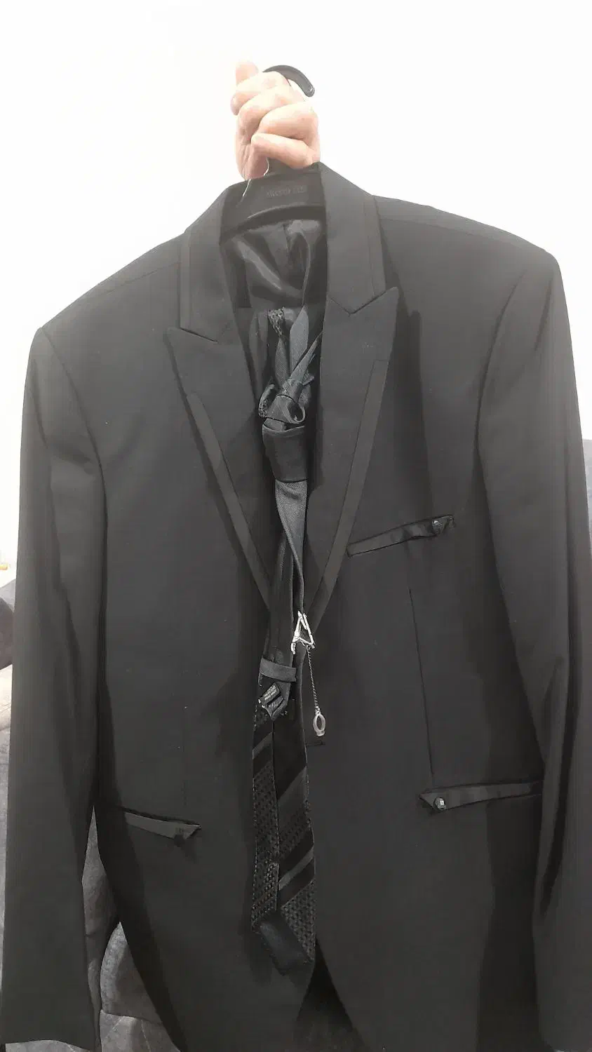 کت و شلوار با جنس عالی مشکی رنگ|لباس|اقبالیه, |دیوار