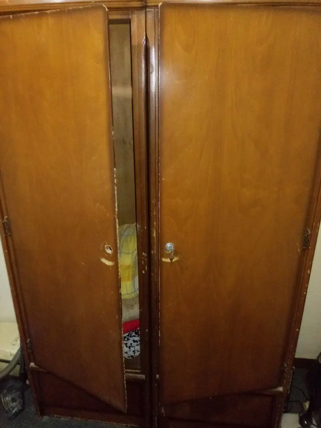 دو عد کمد|جاکفشی، کمد، دراور|کوهسار (البرز), |دیوار