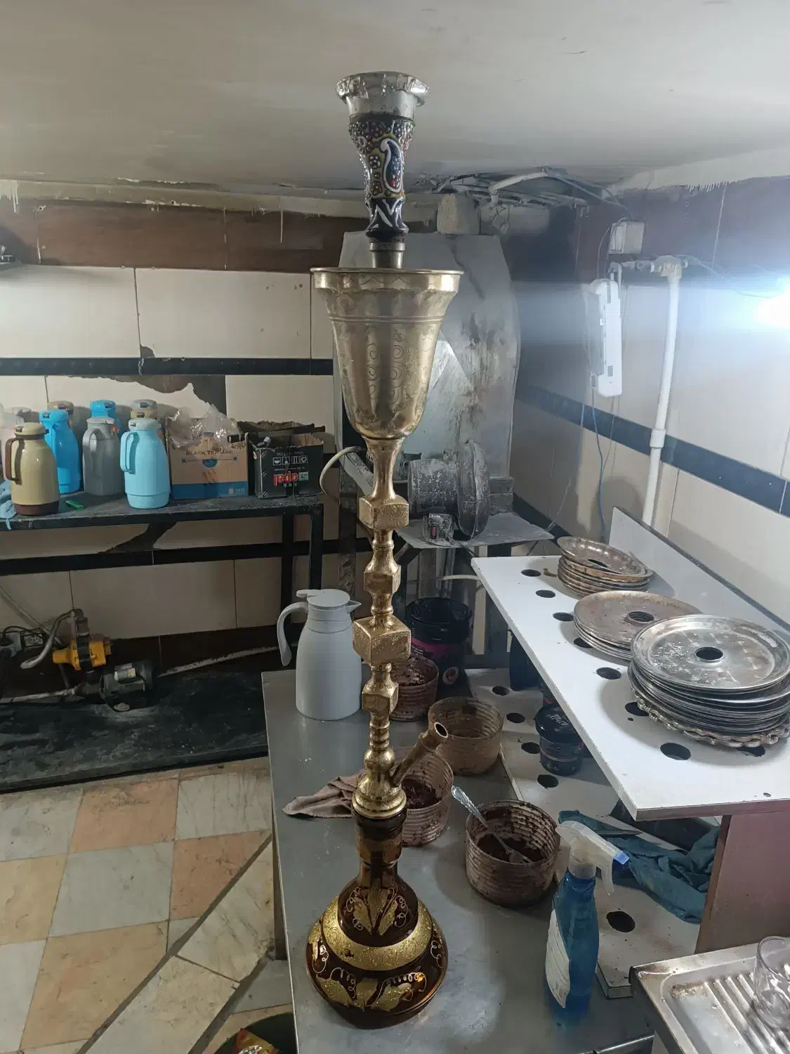 قلیان قدی برنز|کلکسیون اشیاء عتیقه|اردبیل, |دیوار