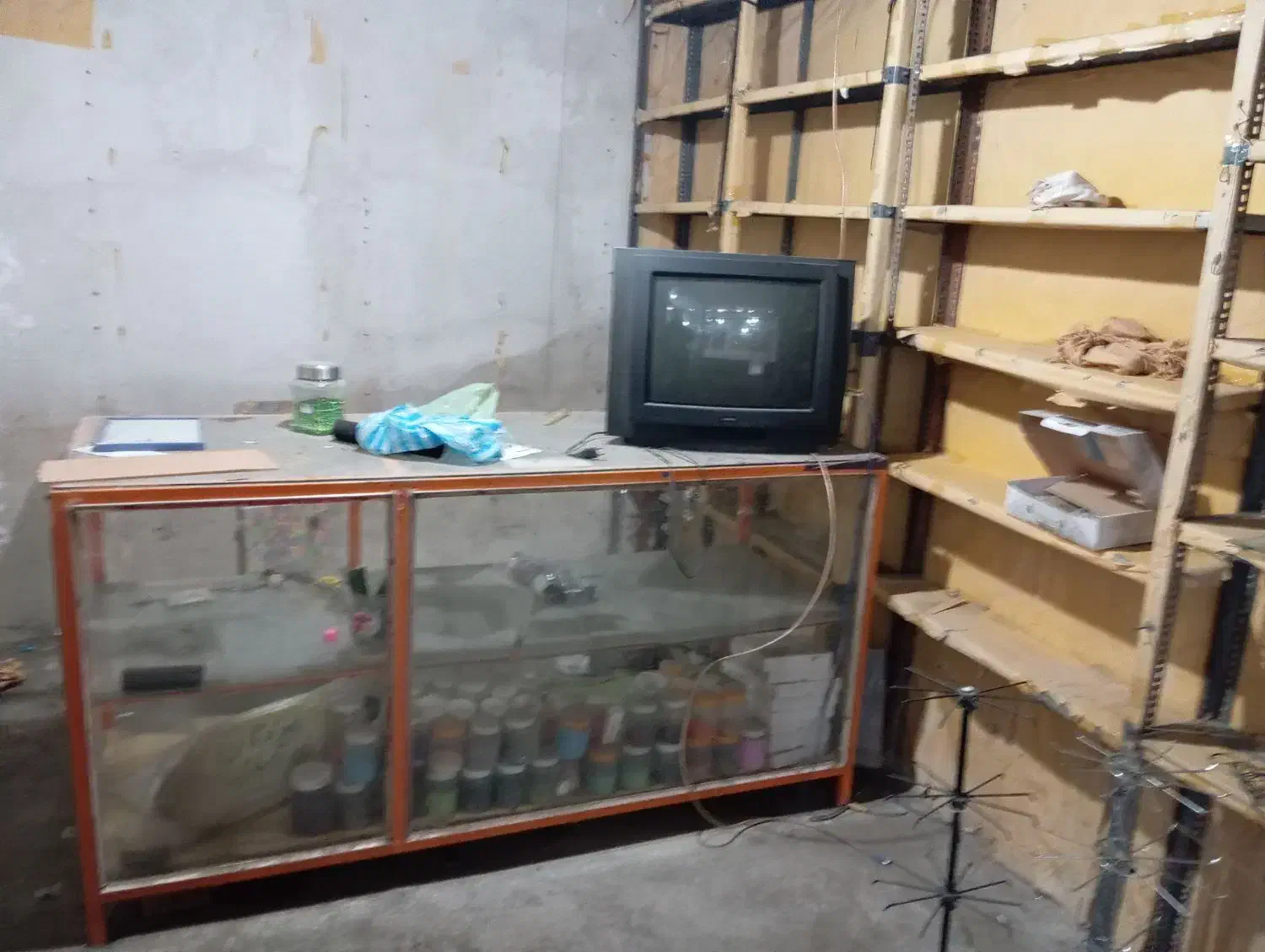 ویترین مغازه|فروشگاه و مغازه|نقده, |دیوار