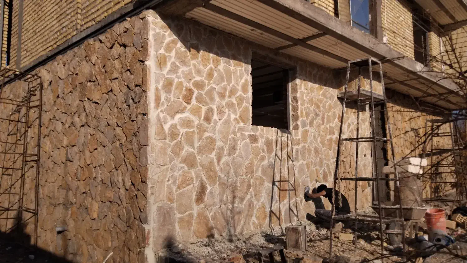 مالن، سنگ لاشه نما، جدول، بلو چینی، آجر نما|خدمات پیشه و مهارت|عسلویه, |دیوار