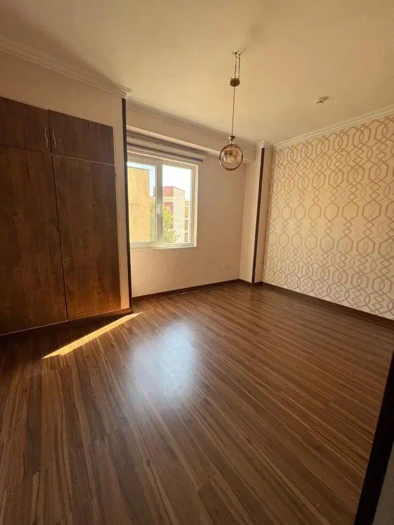 ۱۵۵متر ۳خواب / خوش نقشه / دسترسی عالی