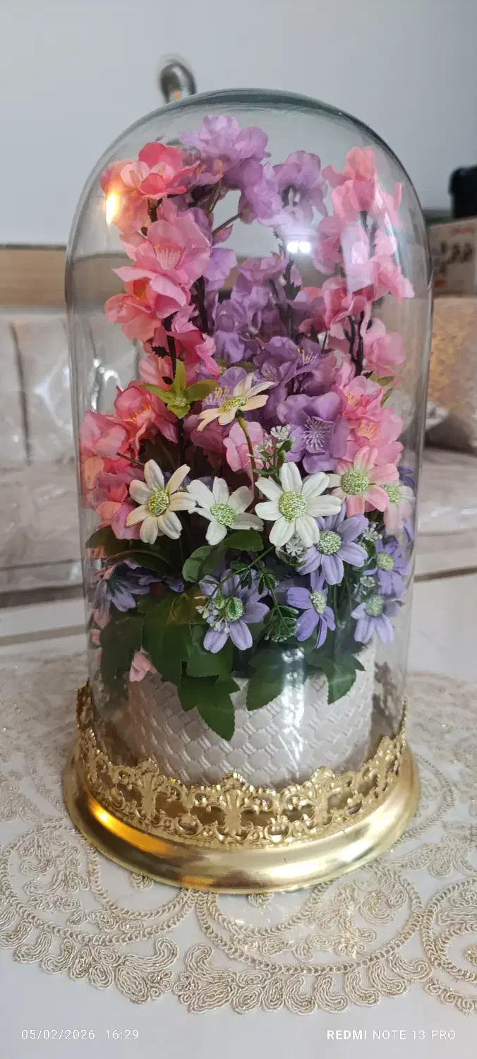 باکس شیشه ای گل تزیینی|گل مصنوعی|قم, مجیدیه|دیوار