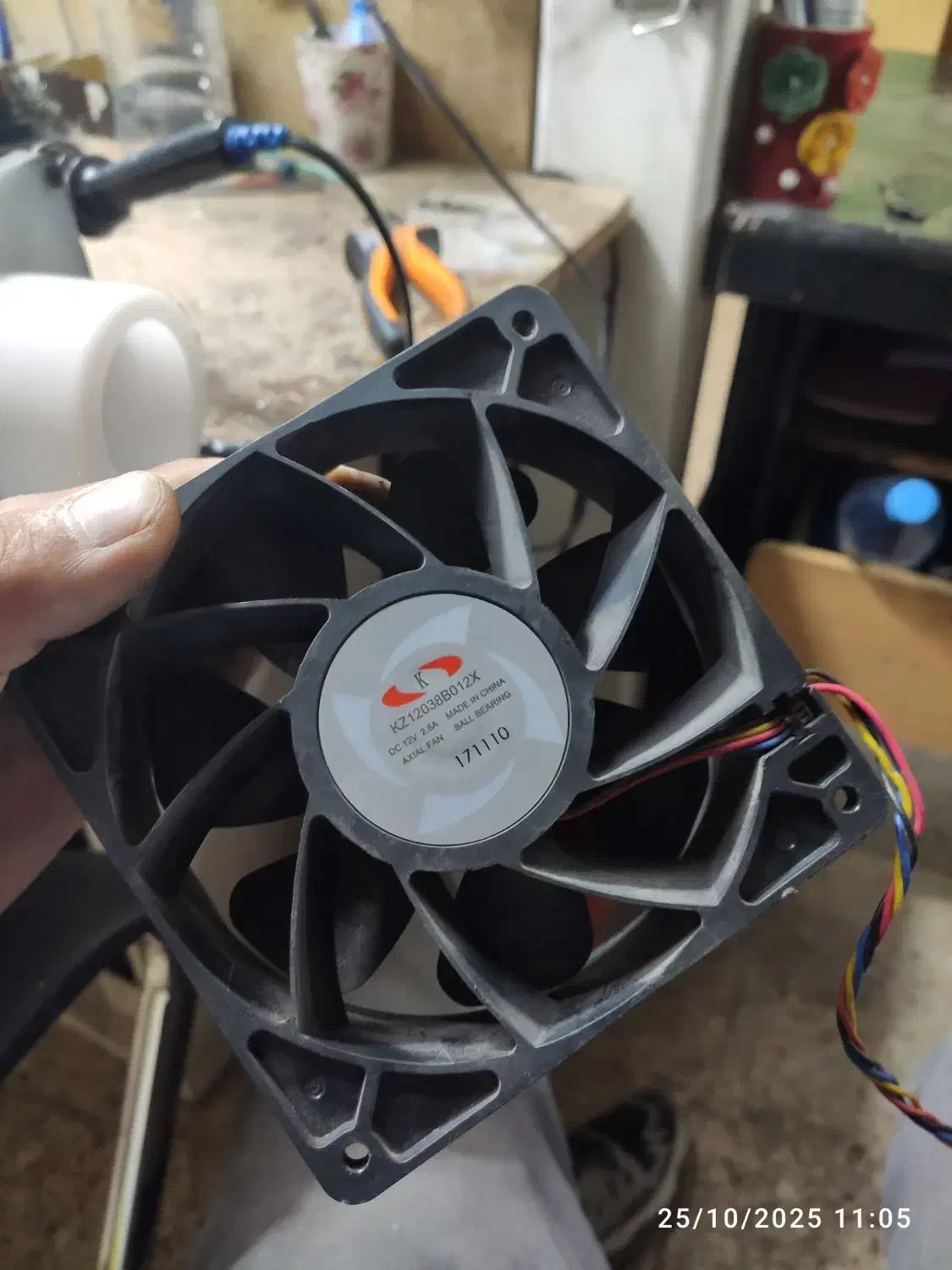 فن پر قدرت|پنکه و تصفیهکنندهٔ هوا|کرمان, |دیوار