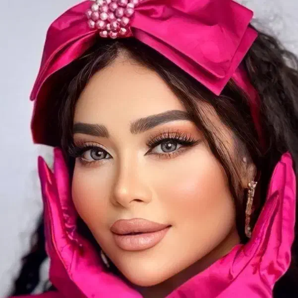 میکاپ و شنیون و آموزش توسط ماهر ترین اساتید|خدمات آرایشگری و زیبایی|کرج, گلشهر|دیوار