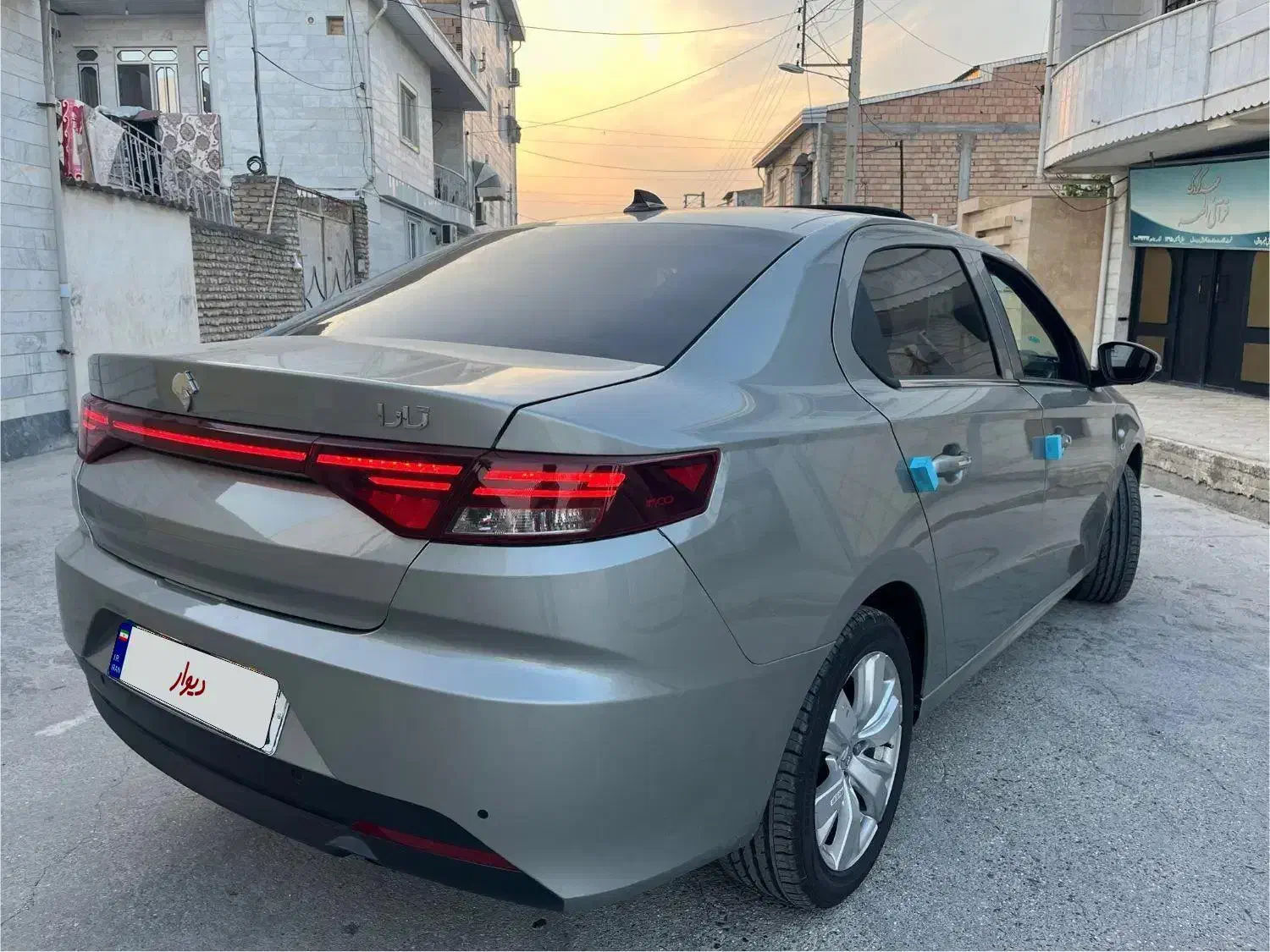 تارا V4 تیتانیوم 404 برج 4|خودرو سواری و وانت|گرگان, |دیوار