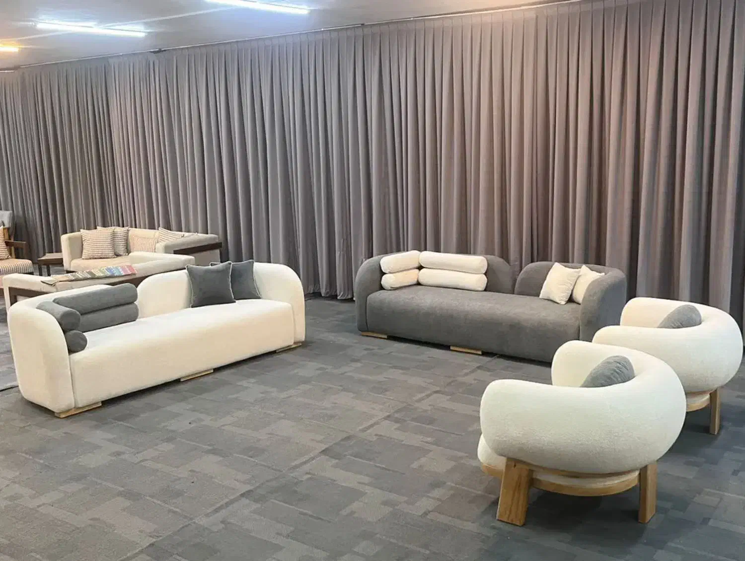 مبل راحتی و کلاسیک|مبلمان خانگی و میز عسلی|صفادشت, |دیوار