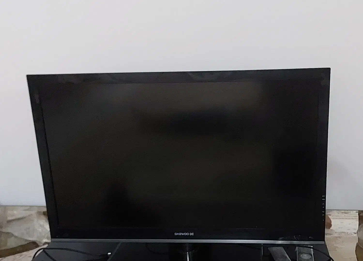 تلویزیون  ۴۲ اینچ دوو|تلویزیون و پروژکتور|مشهد, جاهد شهر|دیوار