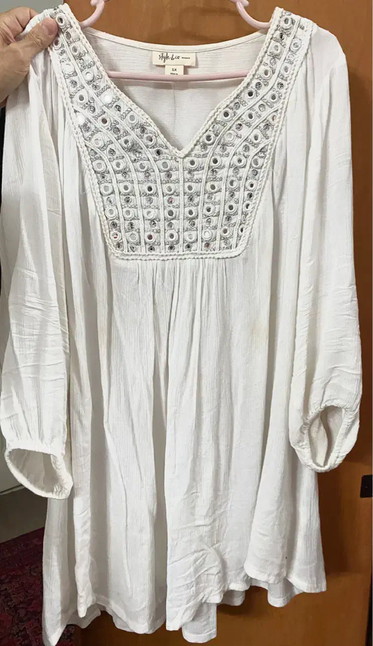 لباس|لباس|مشهد, خرمشهر|دیوار