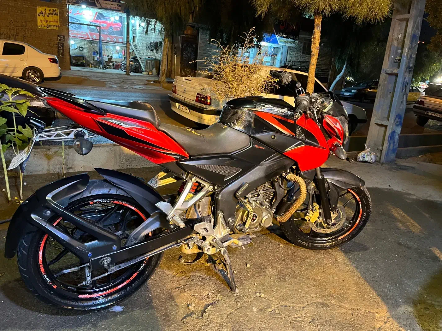 ان اس 150|موتورسیکلت|قم, قلعه کامکار|دیوار