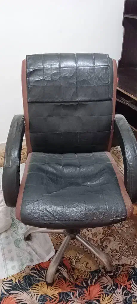 میز کامپیوتر و صندلی|میز تحریر و کامپیوتر|پاکدشت, کبودگنبد|دیوار