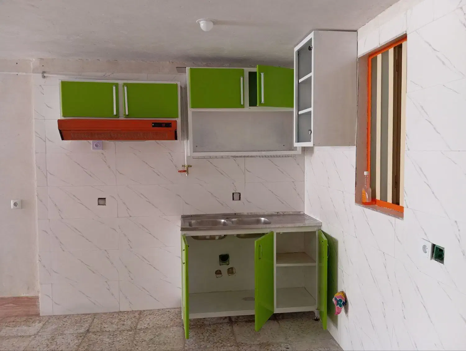 اجاره یک باب پارکینگ مسکونی(سوئیت) با امکانات|اجارهٔ آپارتمان|دهدشت, |دیوار