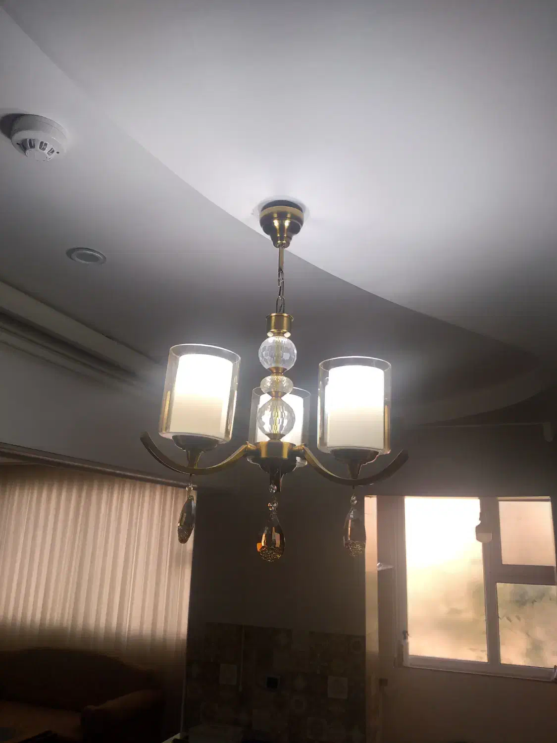 لوستر ۳ شاخه|لوستر و چراغ آویز|قم, انسجام|دیوار