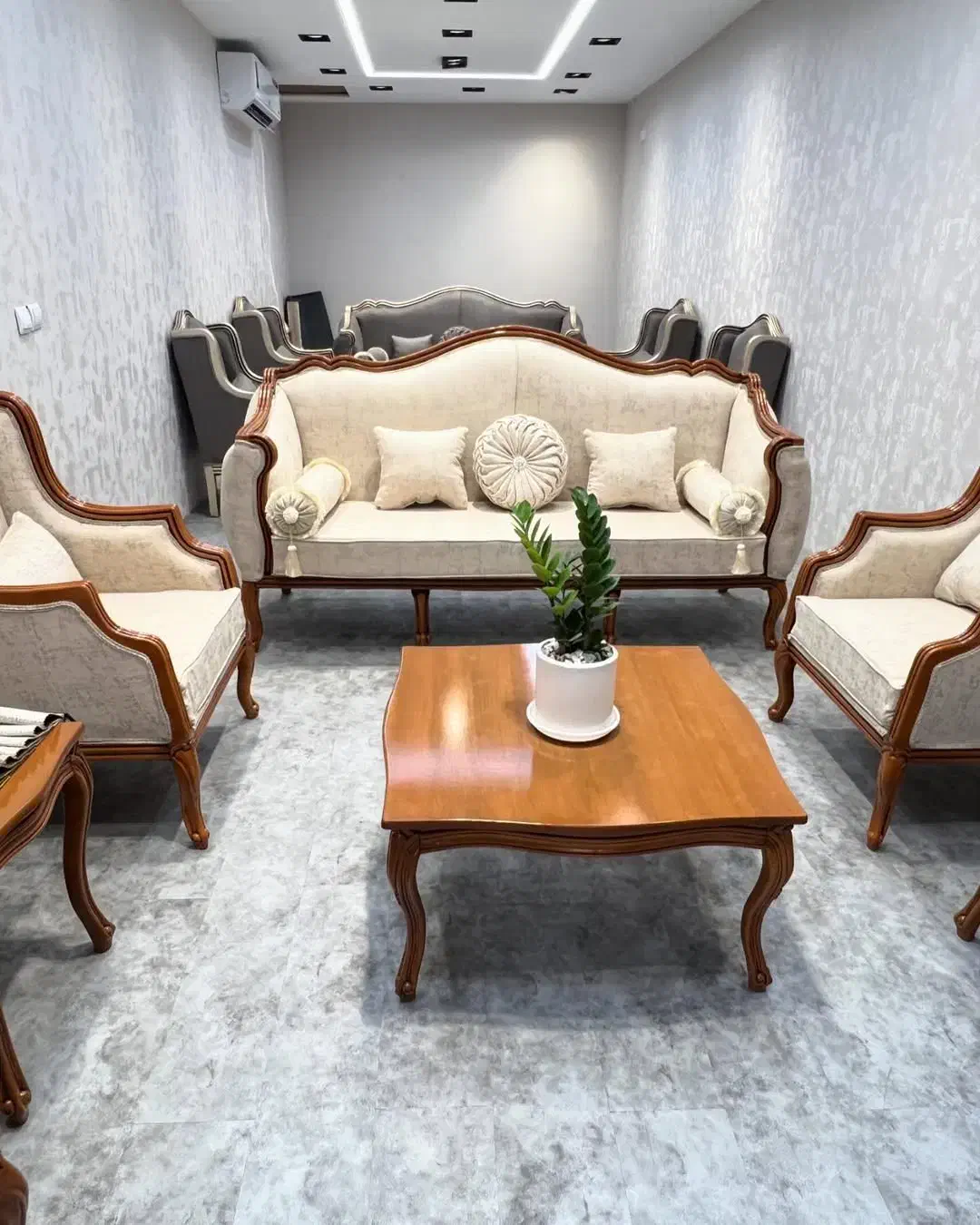 قیمت اقتصادی|مبلمان خانگی و میز عسلی|قشم, |دیوار