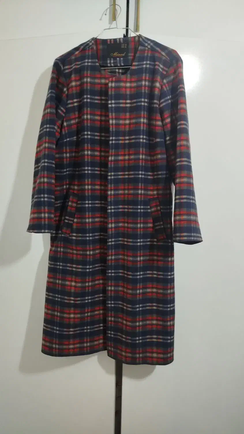 مانتو نو و پالتو پاییزه نوفروشی|لباس|محمدیه-قزوین, |دیوار