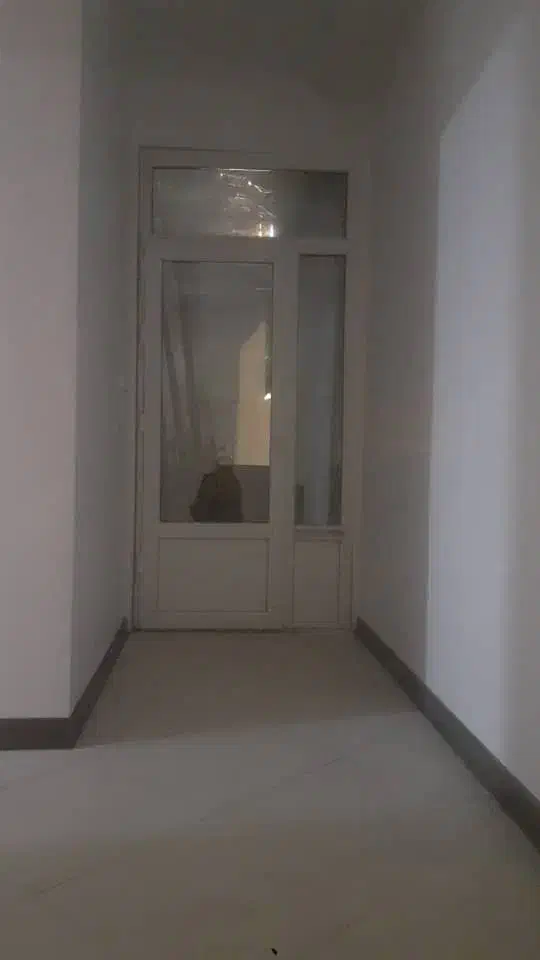 ۸۵مترواحد۲خواب فول ۶۰۰م پیش با۲۰ اجاره غرب پروین