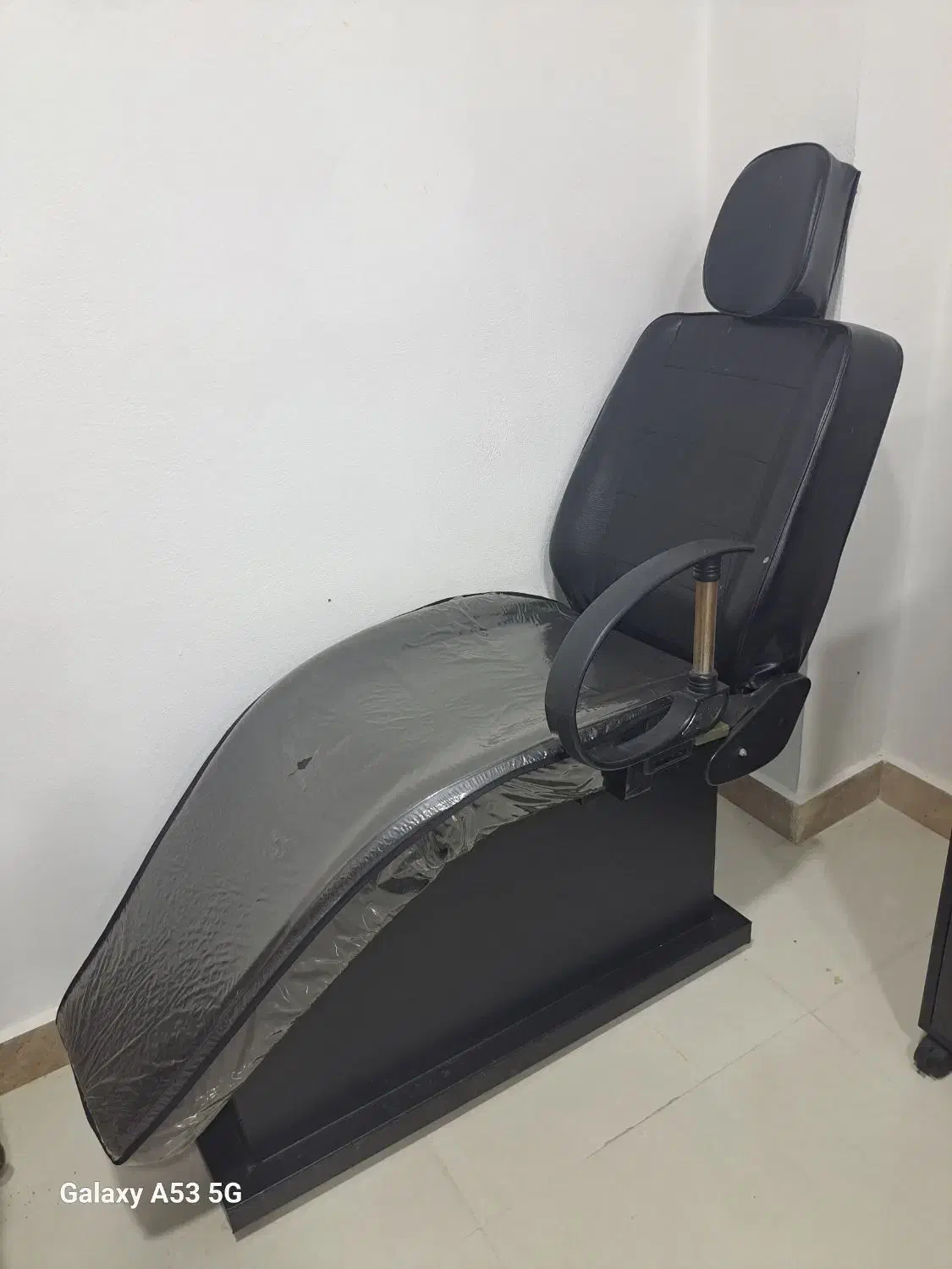 صندلی آرایشی|آرایشگاه و سالنهای زیبایی|چالوس, |دیوار