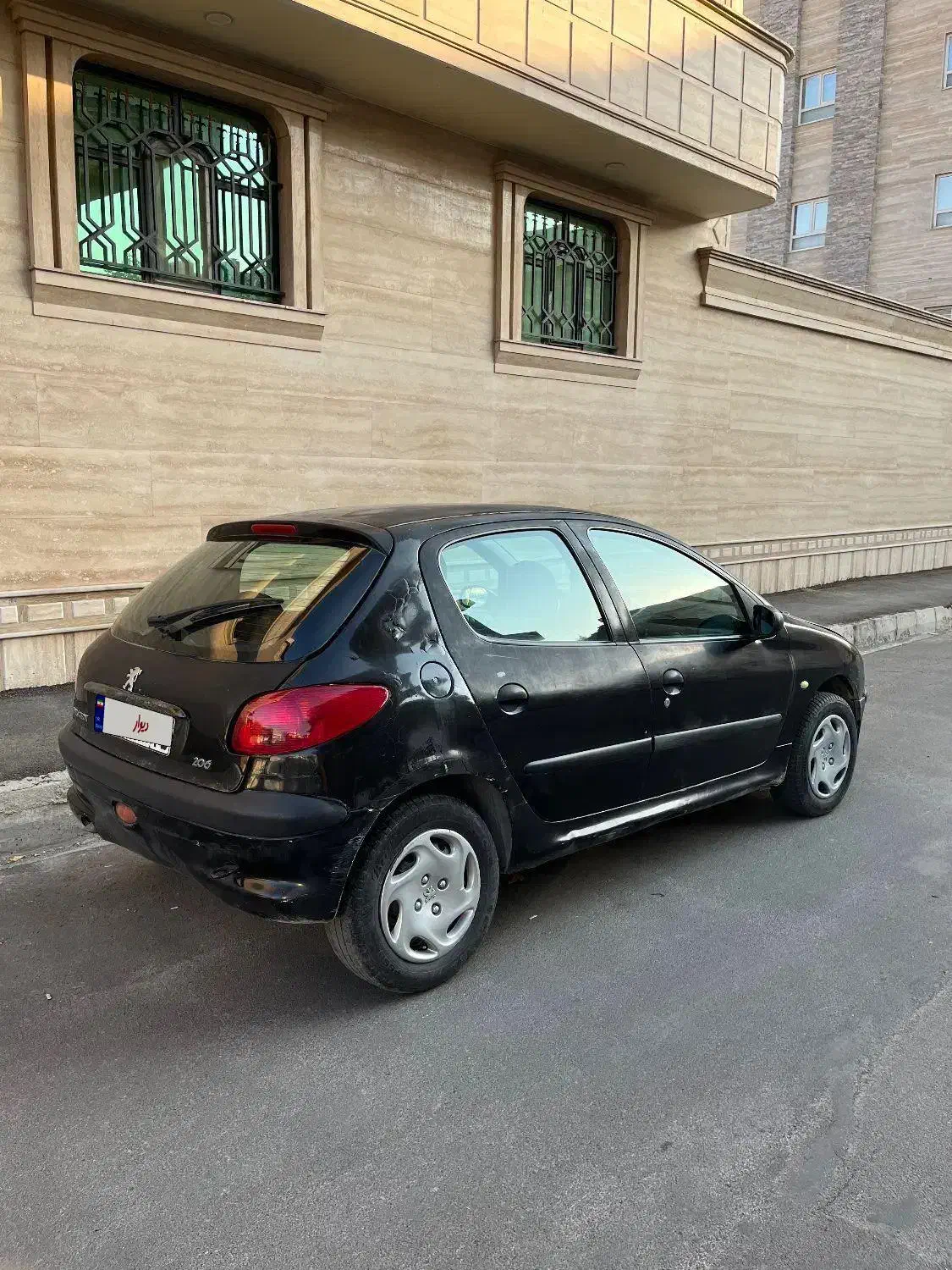 ۲۰۶ مدل ۸۲ مشکی دور رنگ فنی سالم|خودرو سواری و وانت|مراغه, |دیوار