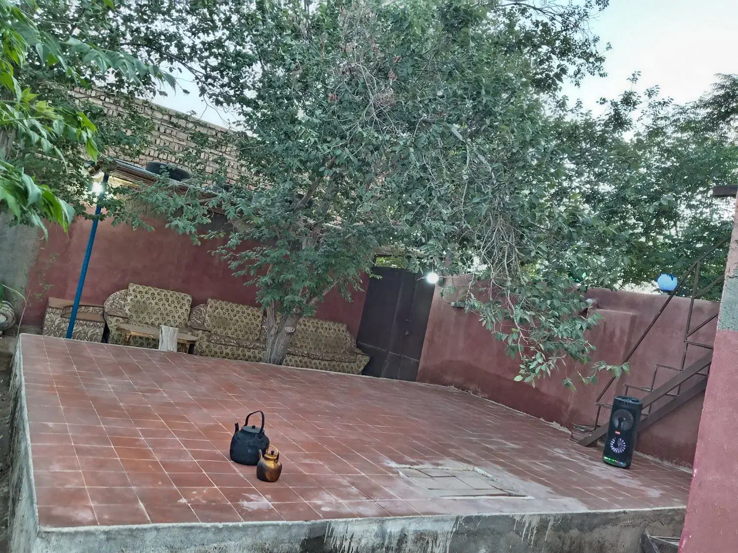 خانه باغ اجاره ای|اجارهٔ کوتاه‌مدت ویلا و باغ|آران و بیدگل, |دیوار