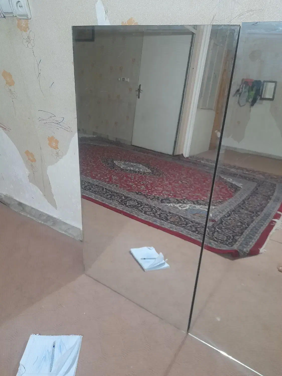 دو عدد آینه صحیح و سالم|آینه|کرج, حصارک پایین|دیوار