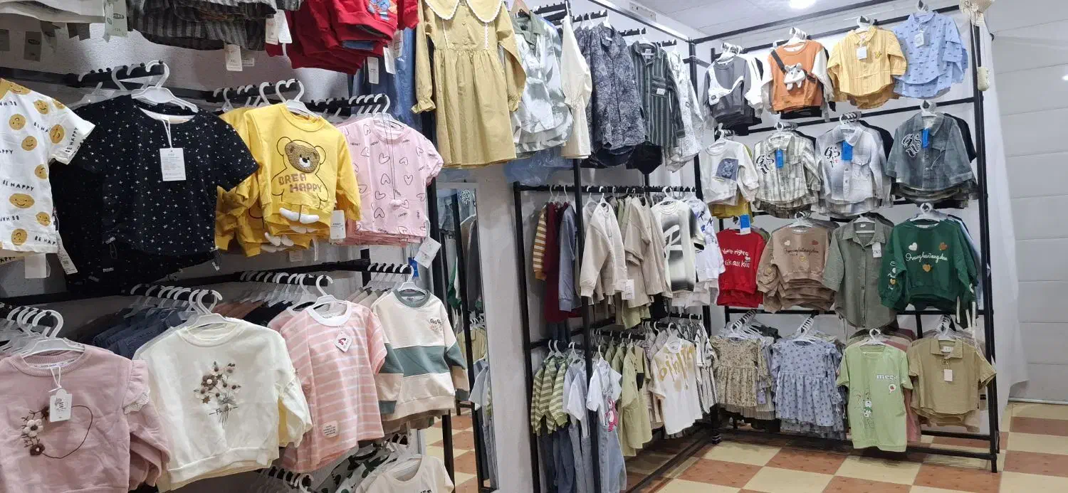 واگزاری مغازه پوشاک بچه گانه|فروشگاه و مغازه|میبد, |دیوار