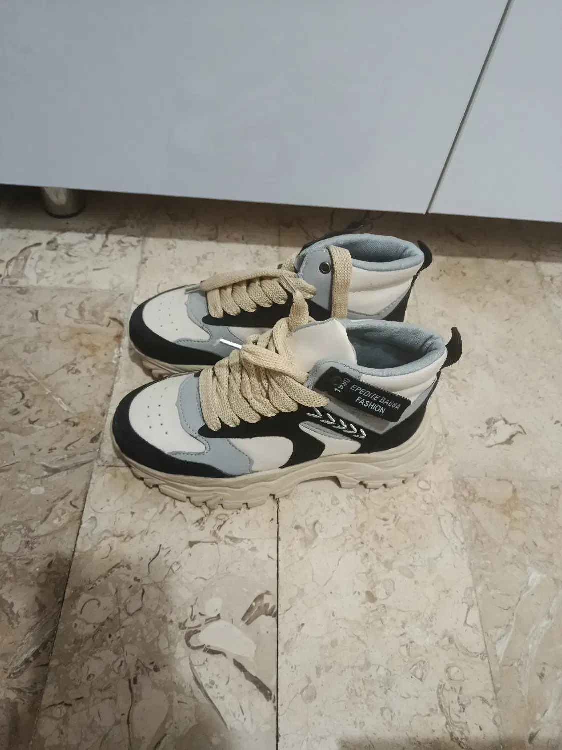 نیم بوت پاییزی دخترانه|کیف، کفش، کمربند|سنندج, |دیوار