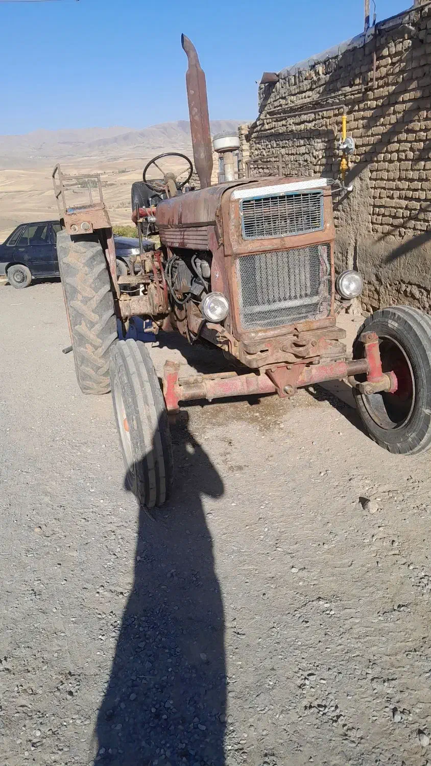 تراکتور رومانی|ماشینآلات صنعتی|سربند, |دیوار