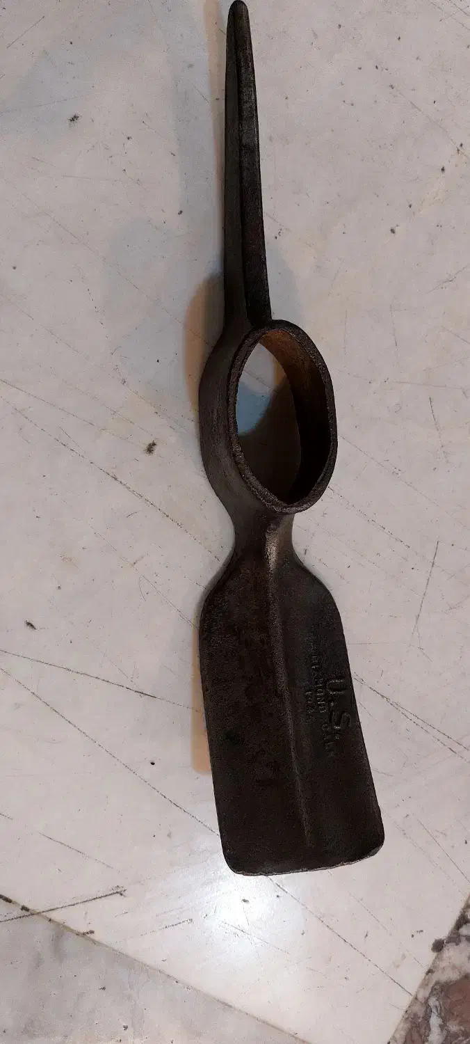 کلنگ عتیقه امریکایی۱۹۴۴|کلکسیون اشیاء عتیقه|مشهد, شهید بهشتی|دیوار