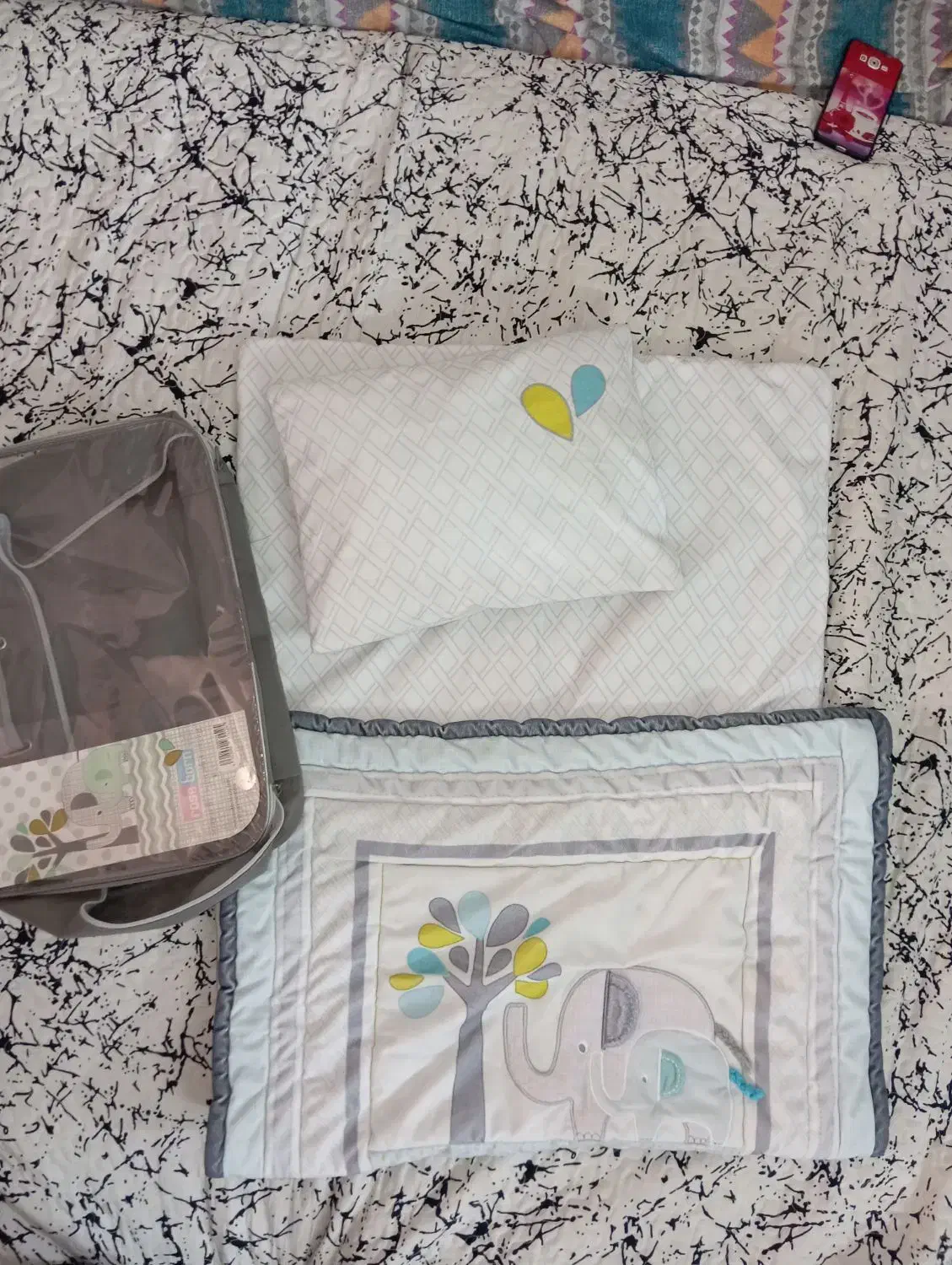 سرویس خواب نوزاد و گارد( تشک لبه دار) مارک رزبرن|اسباب و اثاث بچه|قم, انسجام|دیوار