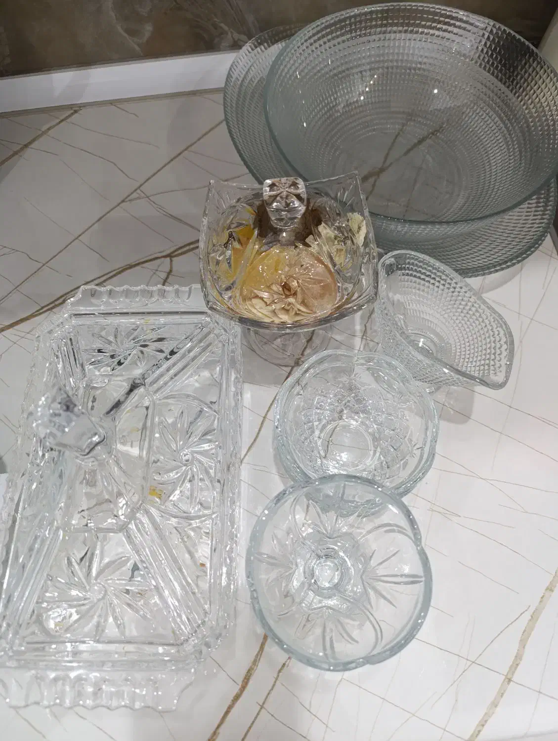 سرویس|ظروف سرو و پذیرایی|شیراز, گویم|دیوار