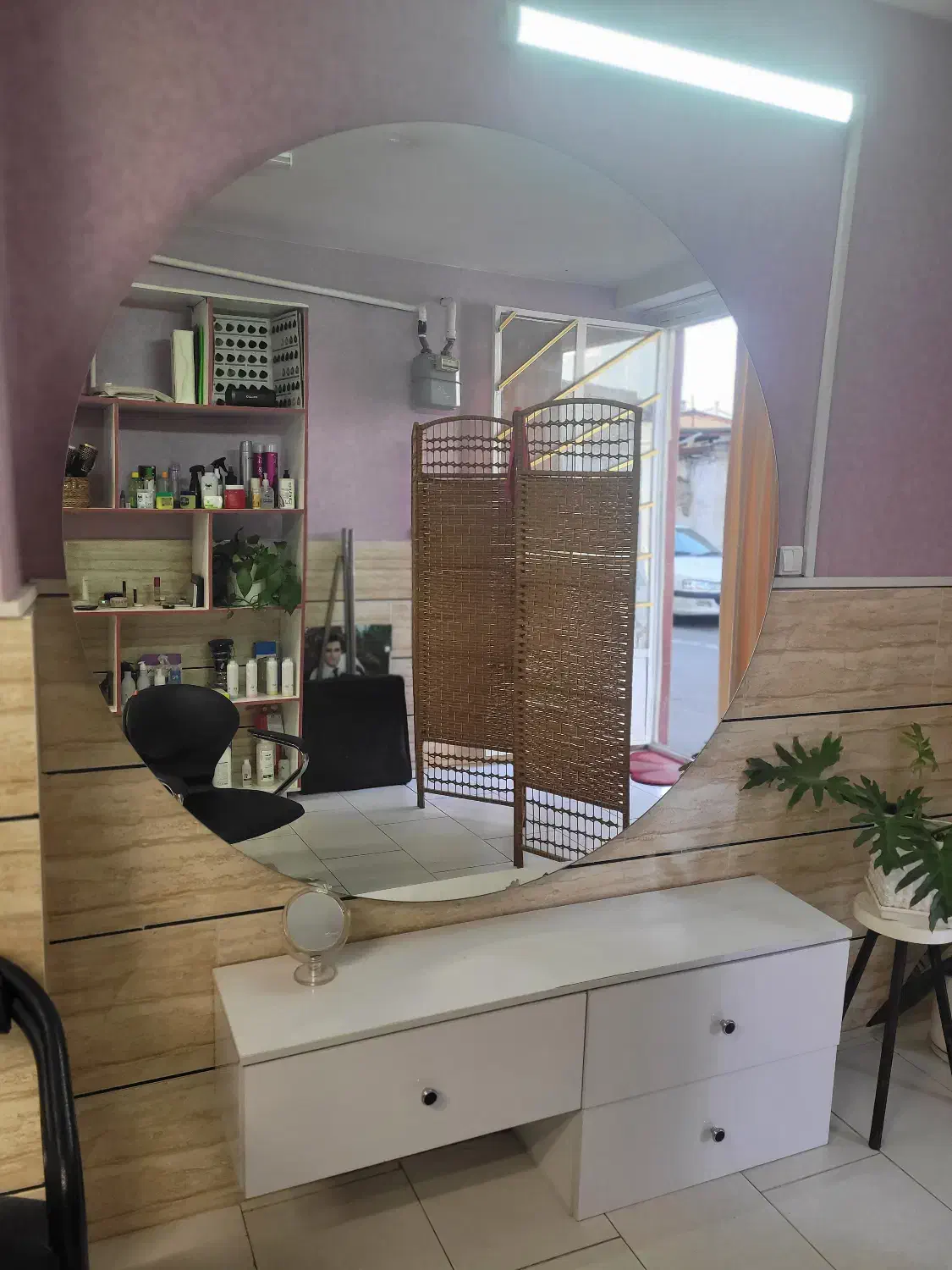 آینه گرد ۱/۳۰در۱/۳۰ متری با میزآرایش ۳کشوعه جادار|آینه|ساری, |دیوار