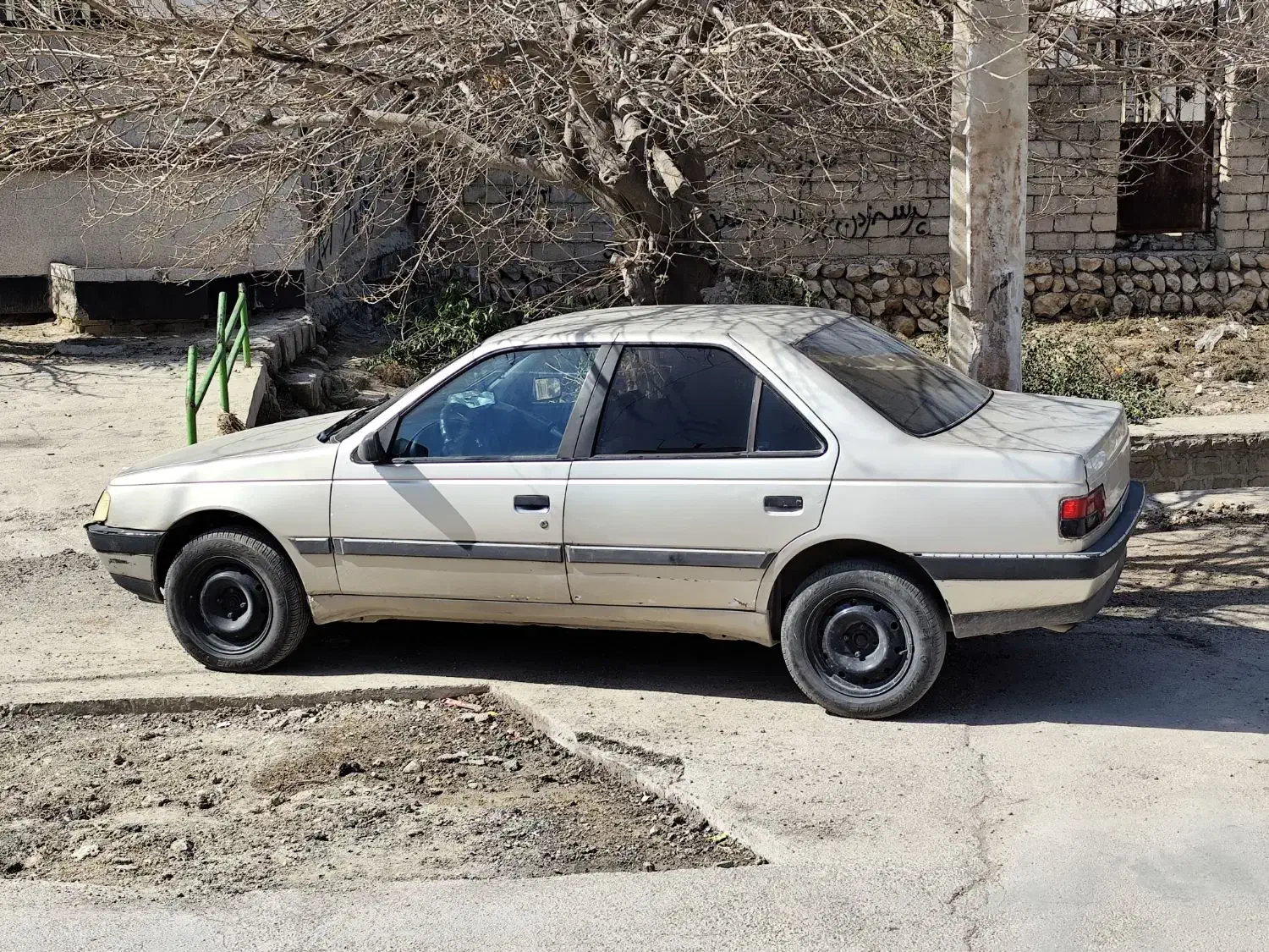 پژو ۴۰۵ رنگ بژ|خودرو سواری و وانت|ایذه, |دیوار