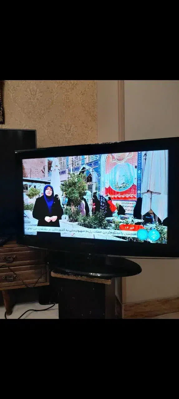 تلویزیون ال سی دی سامسونگ ۳۲ اینچ اصلی در حد آکبند|تلویزیون و پروژکتور|تهران, خانی آباد نو شمالی|دیوار