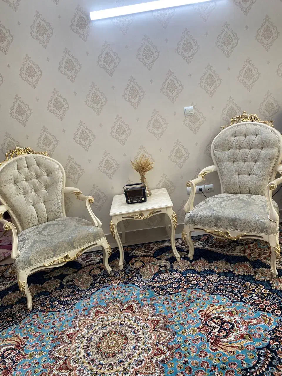 مبلمان درحد نو تمیز وسالم|مبلمان خانگی و میز عسلی|بومهن, |دیوار