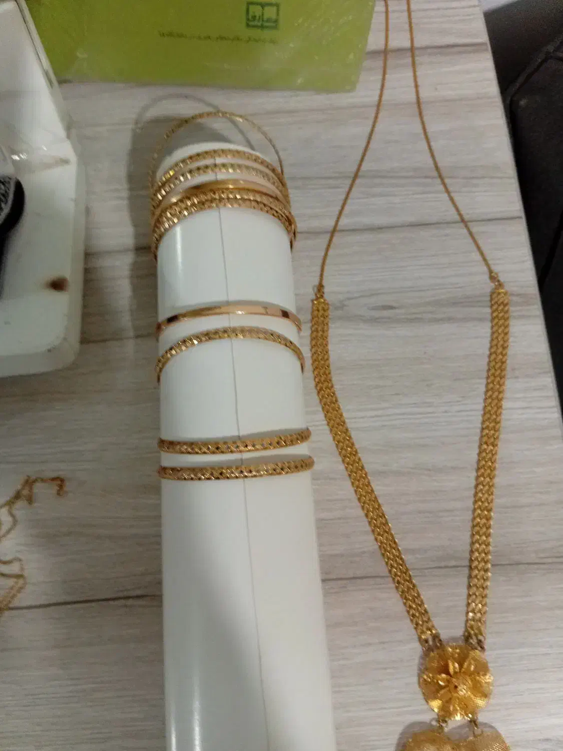 طلای سلطنتی ساخت|جواهرات|شیراز, میانرود|دیوار