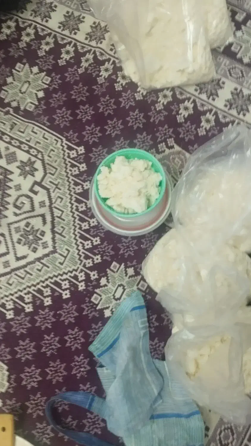 پنیر زیر خاکی گاو|خوردنی و آشامیدنی|نوشین شهر, |دیوار