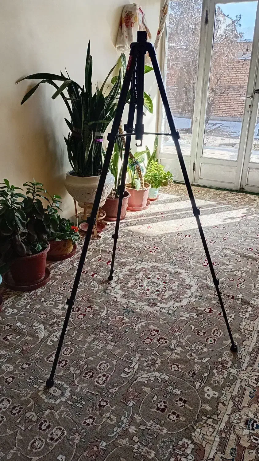 سه پایه دوربین عکاسی|دوربین عکاسی و فیلم‌برداری|تهران, امجدیه (خاقانی)|دیوار