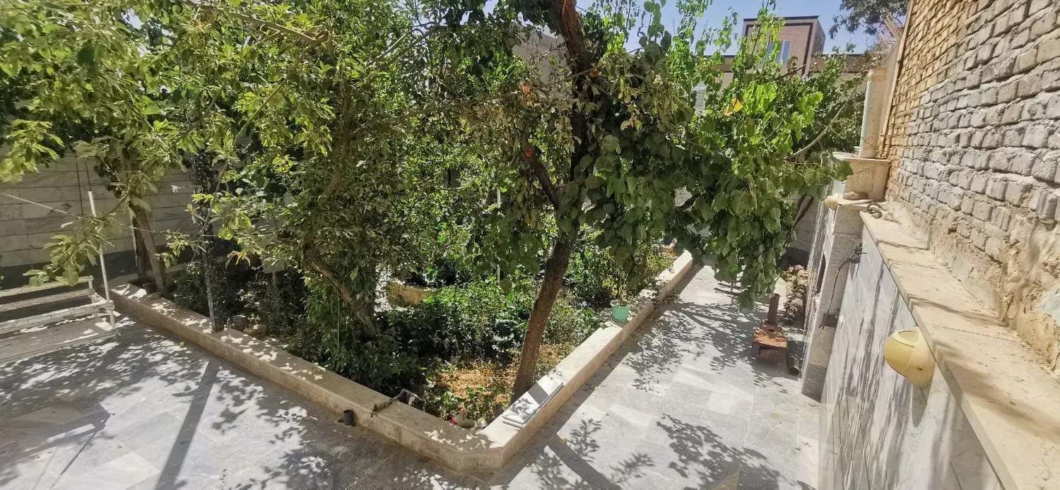 ساختمان 3 طبقه و مغازه|فروش خانه و ویلا|کمیجان, |دیوار