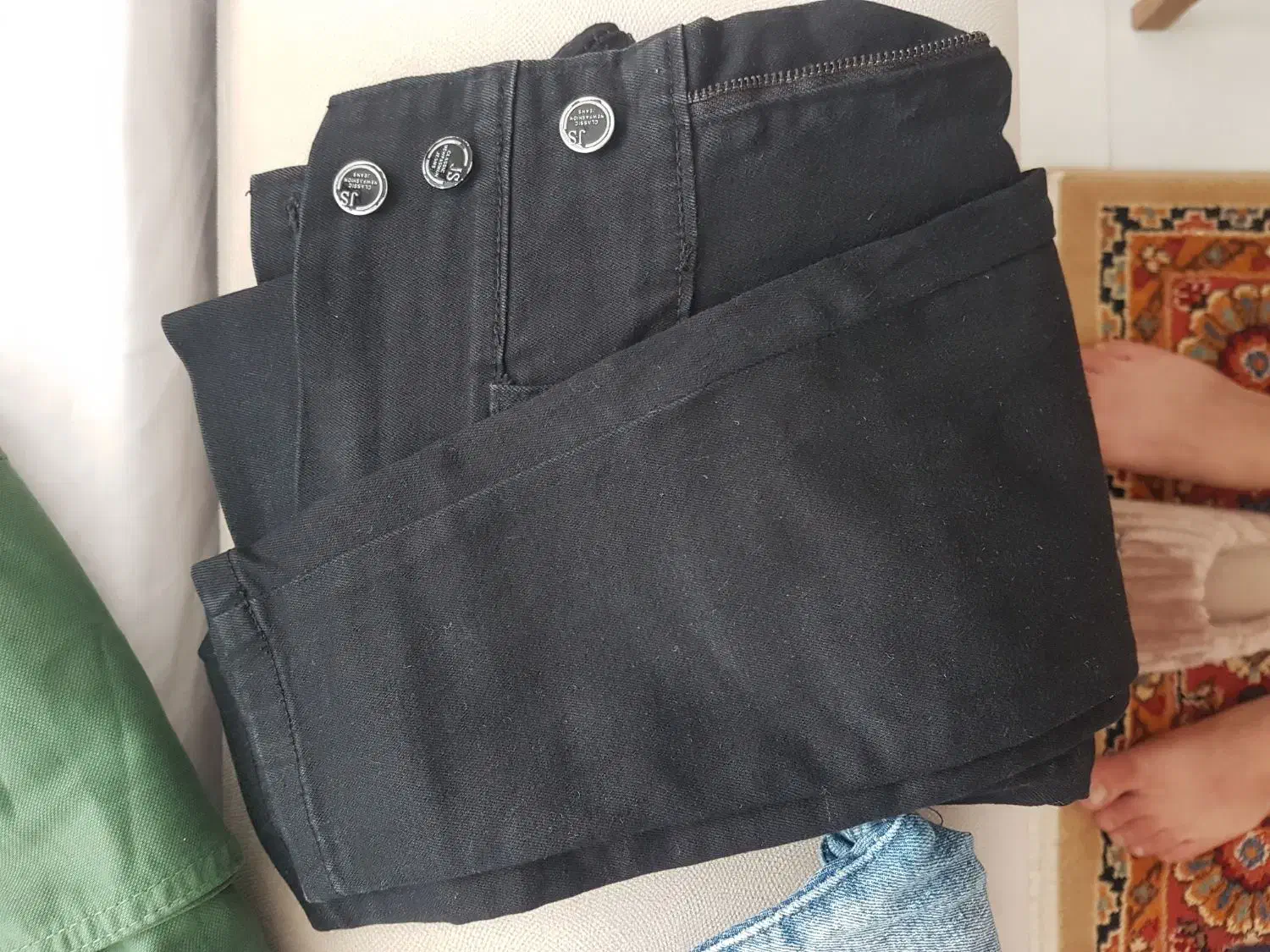 شلوار لی|لباس|اصفهان, تخت فولاد|دیوار