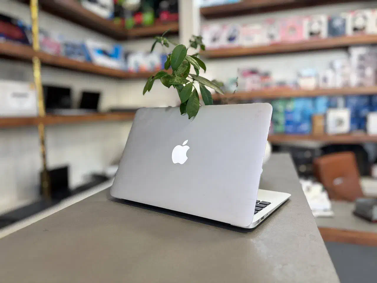لپ تاپ MacBook air|رایانه همراه|مشهد, فرهنگیان (شهرک غرب)|دیوار