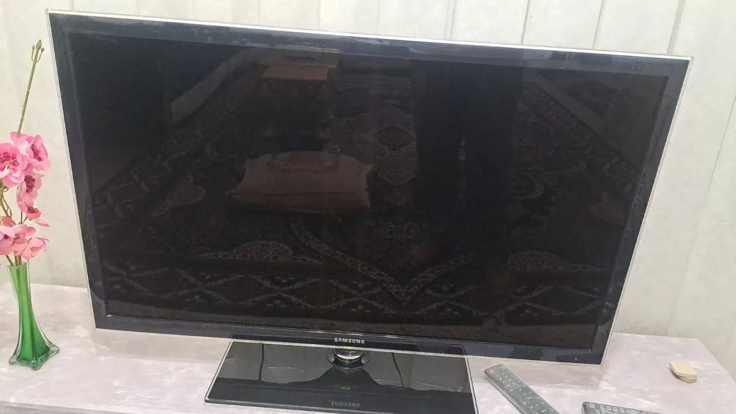 تلویزیون ۴۰سام سونگ ساخت مالزی|تلویزیون و پروژکتور|وراوی, |دیوار