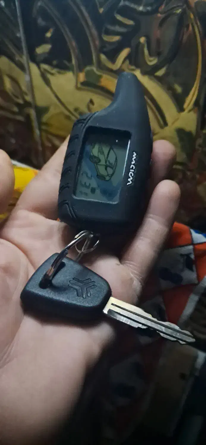 سویچ ماشین گم کردم مسیردهچناروسلیمان آباد|اشیا|یزدان شهر, |دیوار