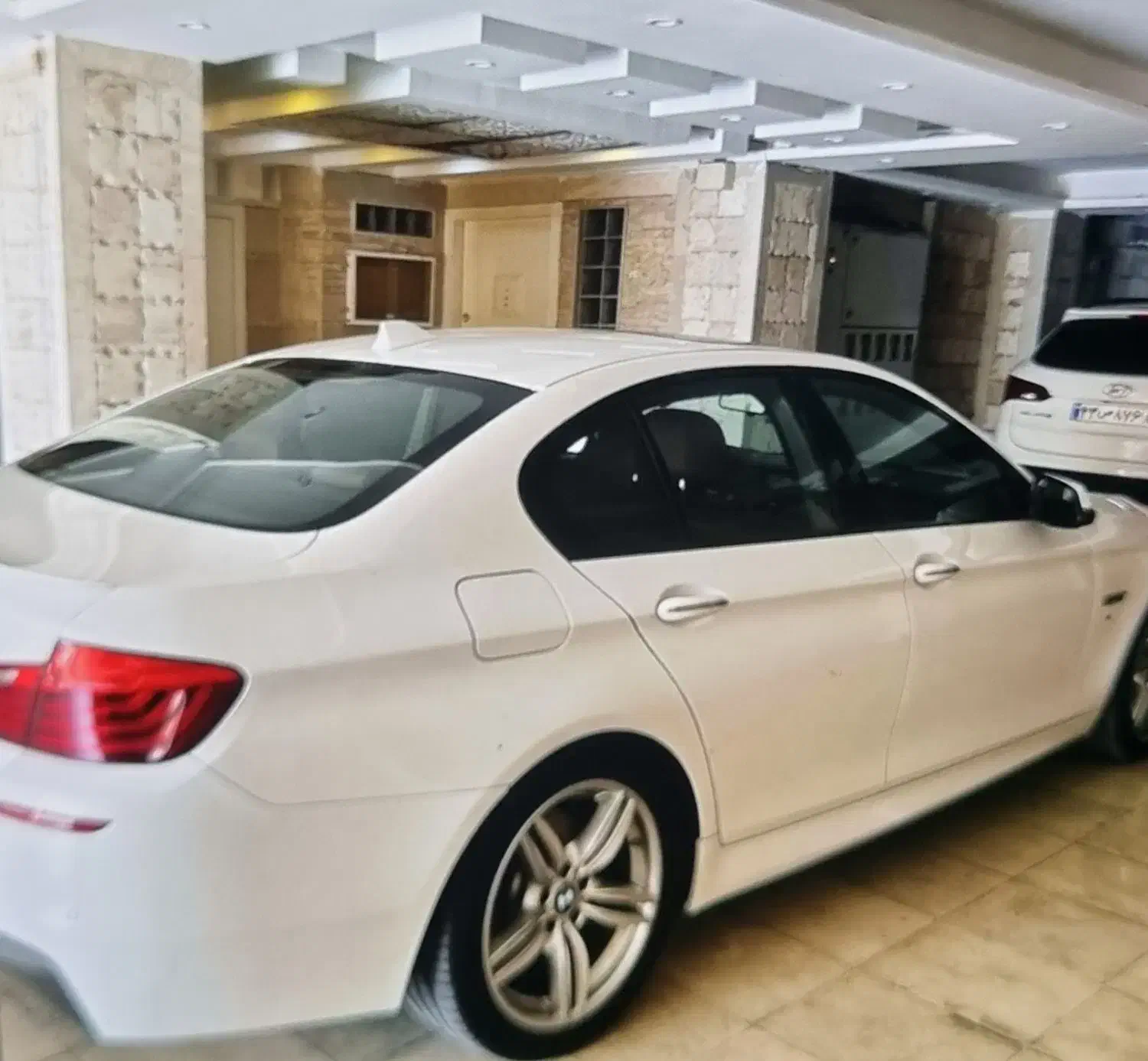 528 bmw|خودرو سواری و وانت|شیراز, لاله|دیوار