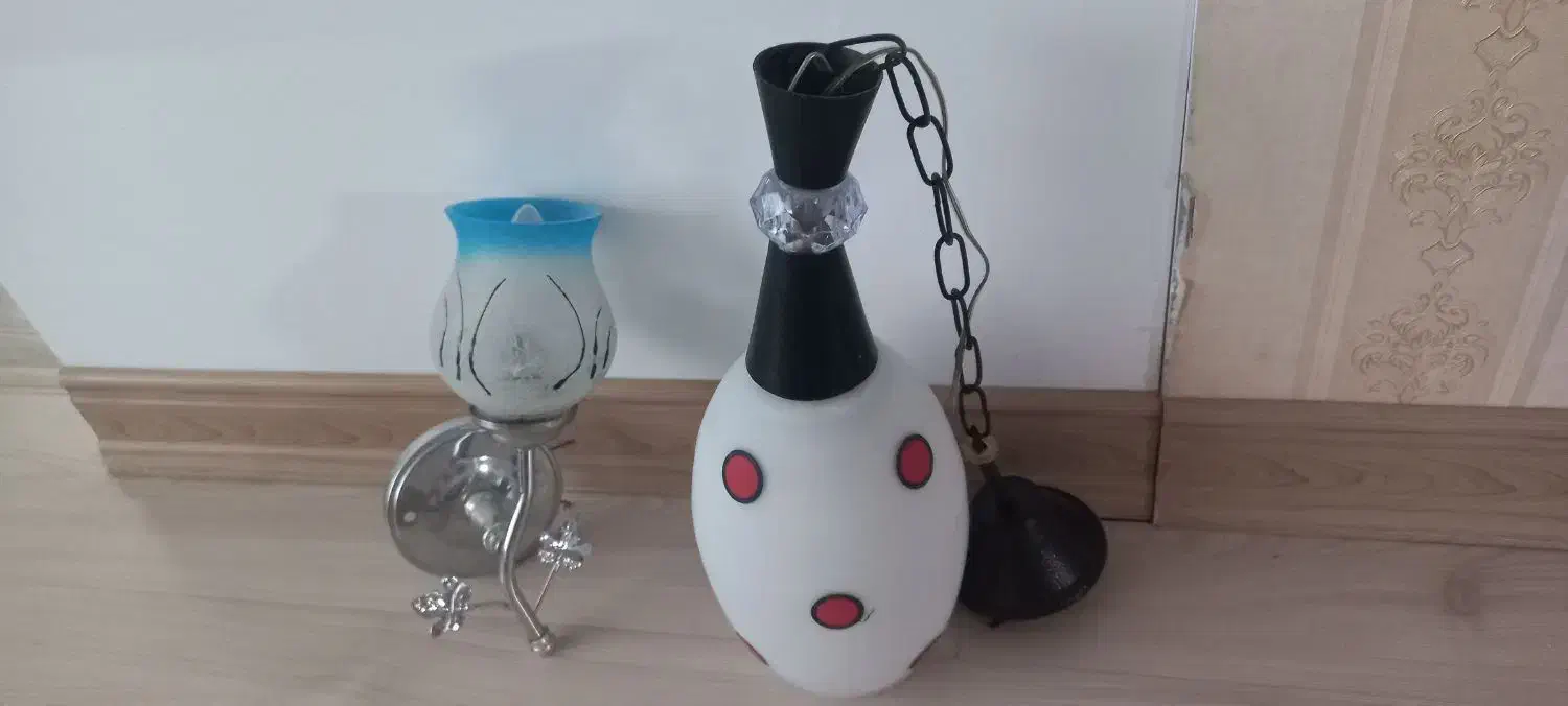 لوستر حبابی آویز و چراغ خواب دیواری|چراغ خواب و آباژور|بیرجند, |دیوار