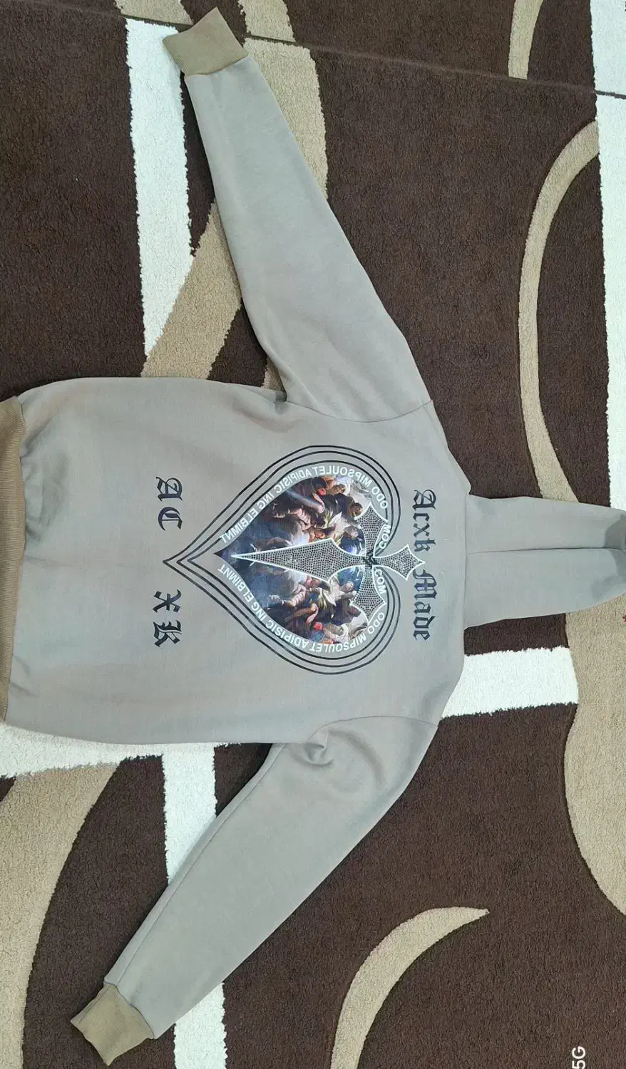 لباس دخترانه|لباس|دوگنبدان, |دیوار