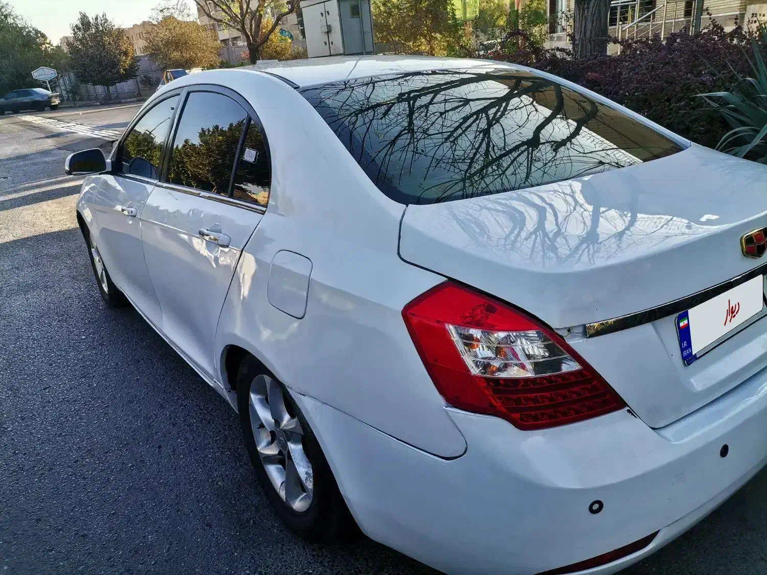 جیلی امگرند 2013 دنده ای|خودرو سواری و وانت|قم, میرزائیه|دیوار